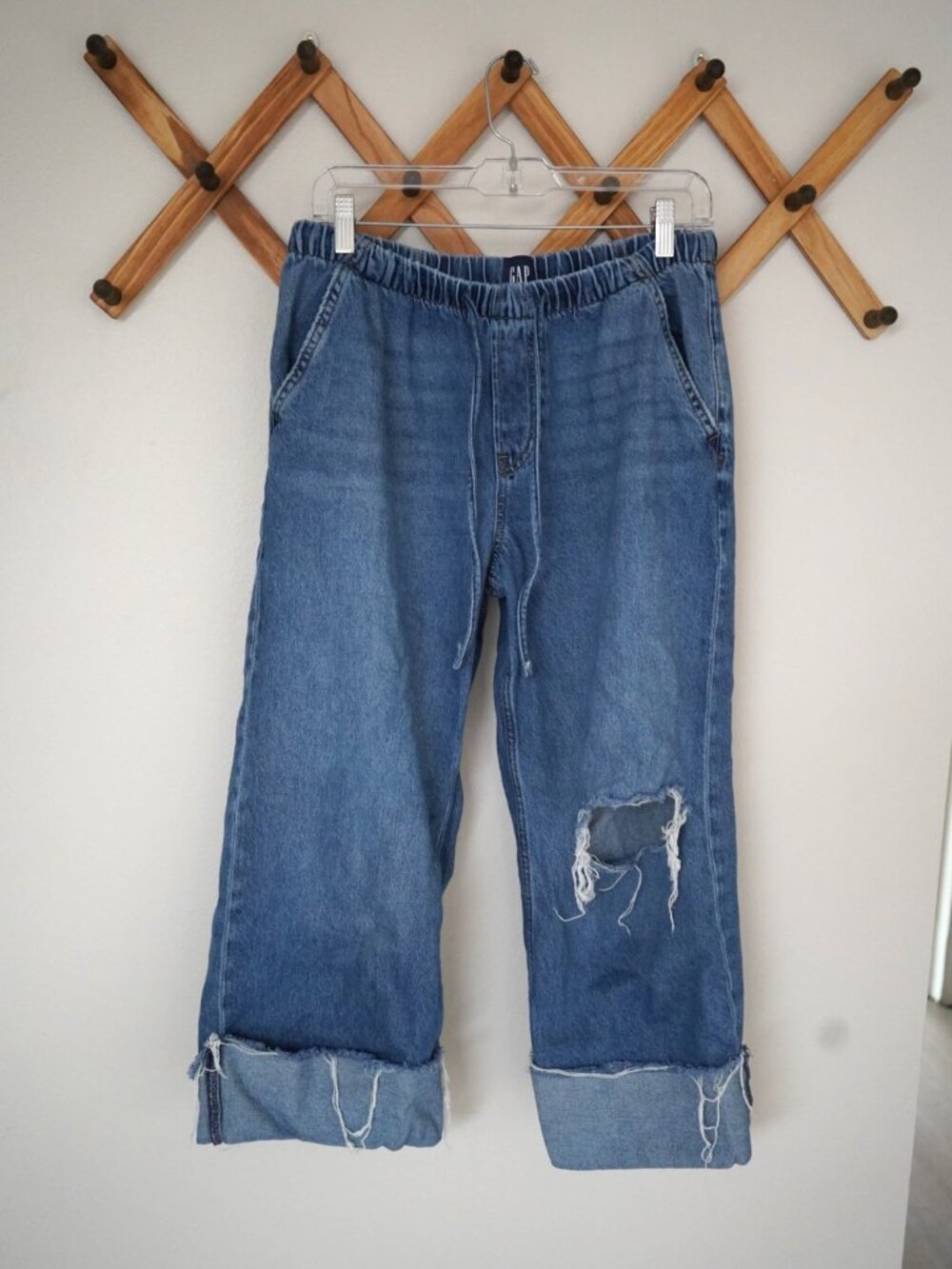 Gap Women's Medium Petite - Low Rise '90s Loose Easy Crop Jeans